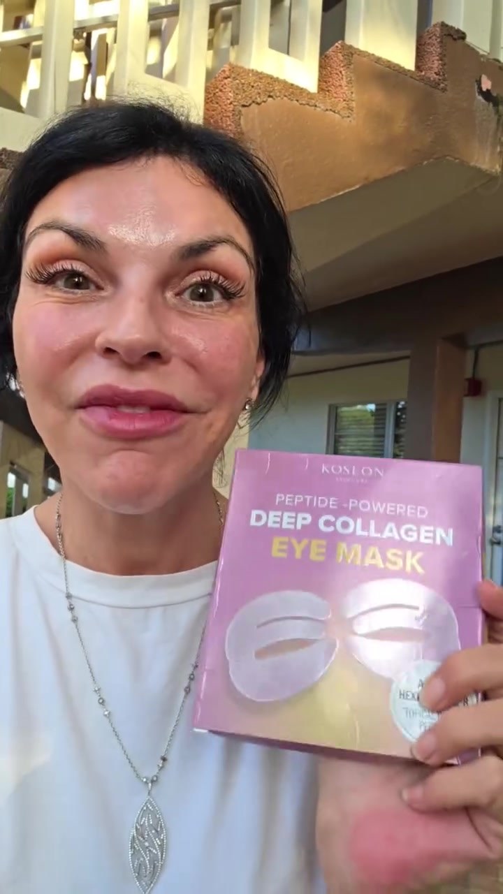 A customer video of the Koseon eye mask