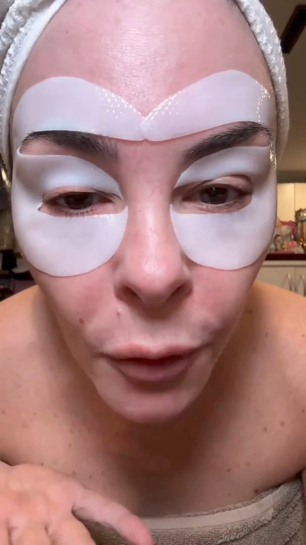 Customer in a towel wearing the Koseon eye mask